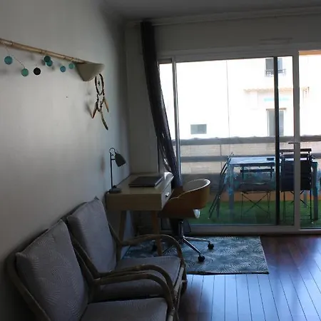 Pretty Bohemian Style Apt By Weekome ジュアン・レ・パン